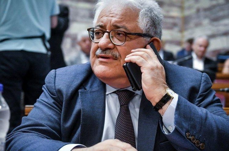 Η αποχώρηση του Κώστα Τζαβάρα και τα σενάρια για την Τοπική Αυτοδιοίκηση