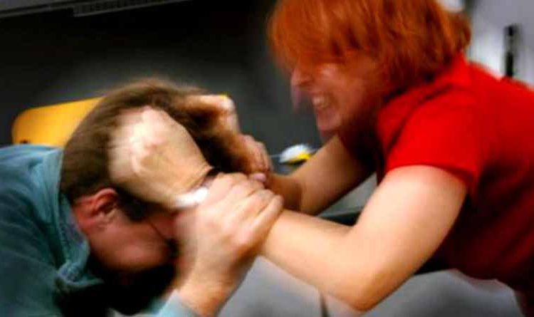 Γυναίκα 36χρονη έδειρε τον 41χρονο εν διαστάσει σύζυγό της στη δουλειά του