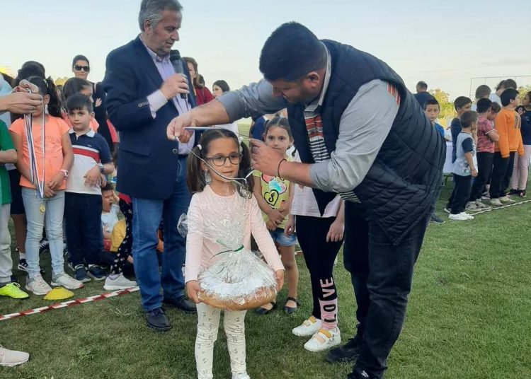 Καβάσιλα: Αναβίωσε το έθιμο της κουλούρας