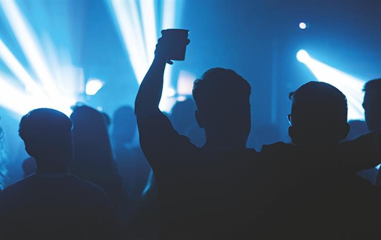 Αμαλιάδα: Μαγαζιά έβαζαν τέρμα την μουσική και συνελήφθησαν οι ιδιοκτήτες