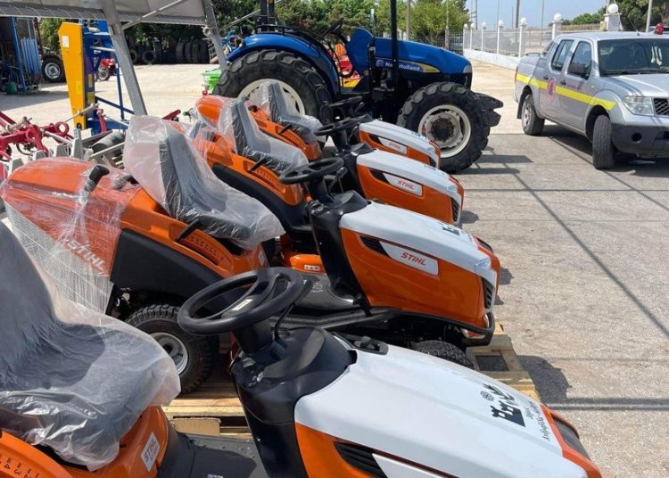 Δήμος Ανδραβίδας-Κυλλήνης: Νεος εξοπλισμός και μηχανήματα για την καθαριότητα