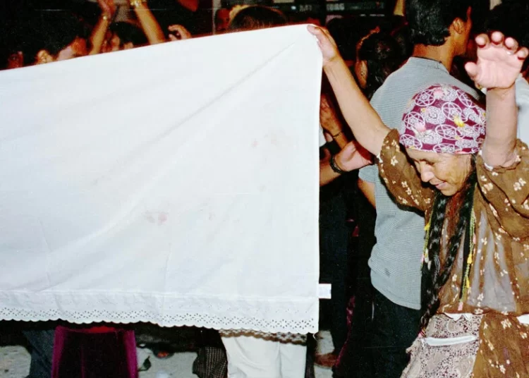 Δυτική Αχαΐα: Εκεί όπου 13χρονα κορίτσια γίνονται μητέρες και παιδιά οδηγούν από 9 ετών- Συμβιώνοντας σε ένα παράλληλο σύμπαν