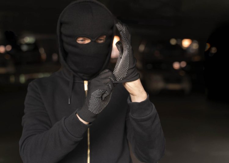 Πύργος: Μπαράζ κλοπών χτες-Λεία τους χιλιάδες ευρώ