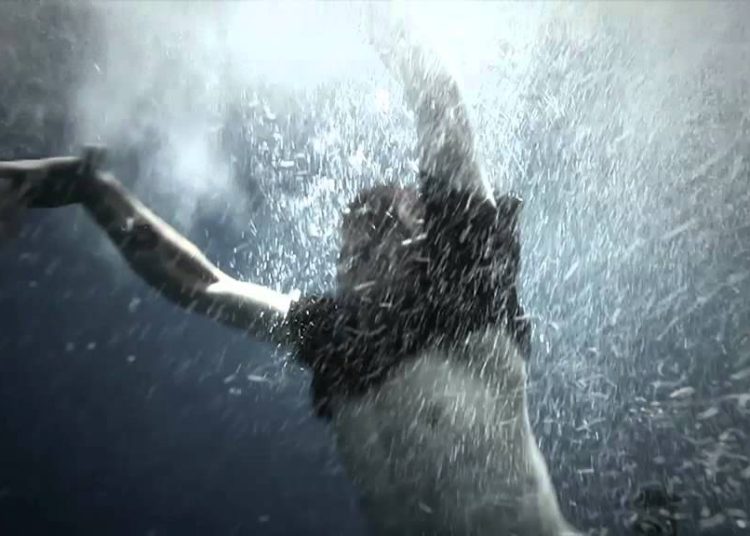 Θρίλερ στον Άγιο Ηλία: Νεκρός 45χρονος μέσα στη θάλασσα με τα ρούχα