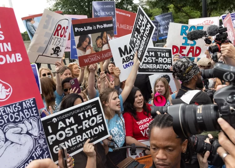 ΗΠΑ: Ανησυχία για τα ανθρώπινα δικαιώματα μετά το «στοπ» στις αμβλώσεις