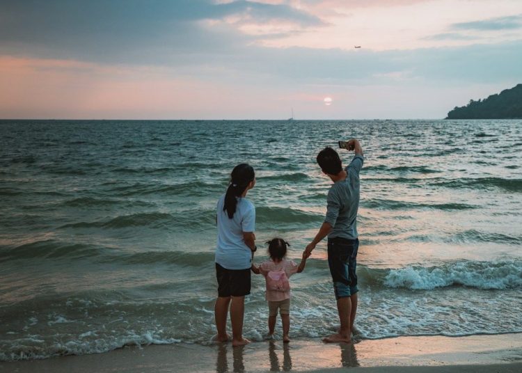 Νέα έκτακτα επιδόματα διακοπών 150 & 300 ευρώ – Ποιοι είναι δικαιούχοι