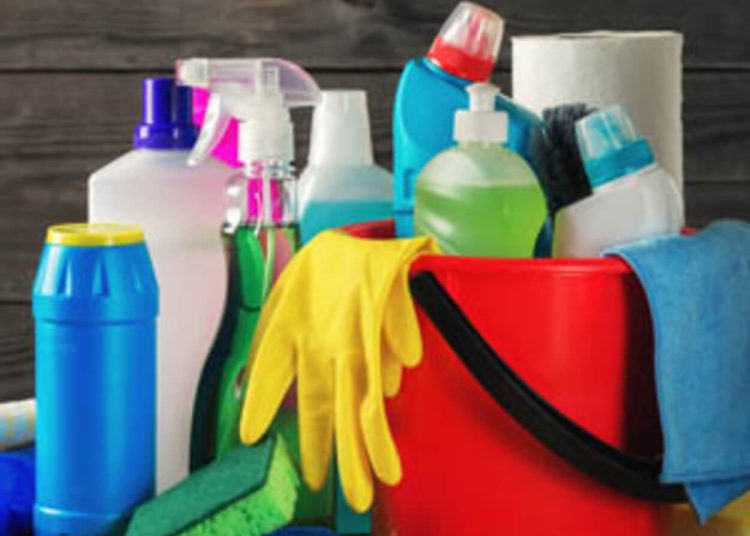 Σούπερ μάρκετ: «Εκτόξευση» στις τιμές καθαριστικών & χαρτικών