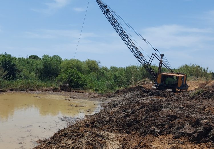 Ανδραβίδα: Aντιπλημμυρικές εργασίες σε μέρη που επλήγησαν πέρυσι