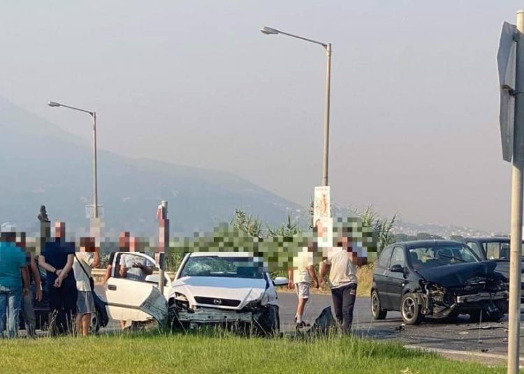 Σφοδρή σύγκρουση σε τροχαίο στην Πύργου-Κυπαρισσίας