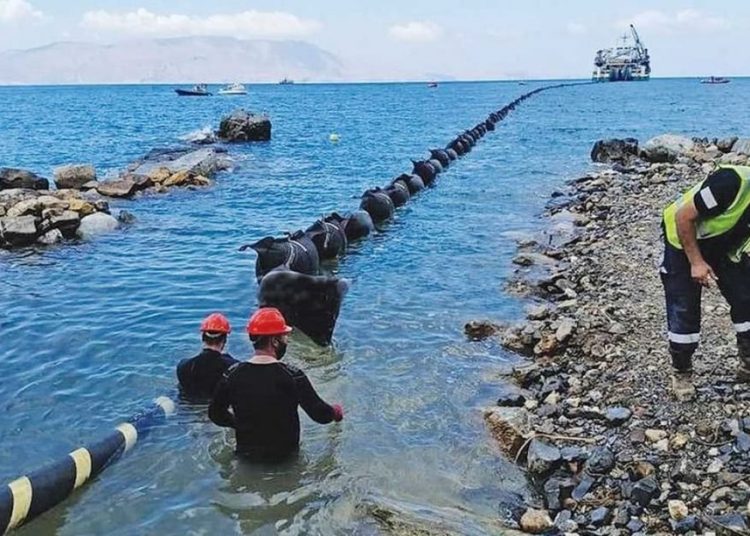 Κυλλήνη-Ζάκυνθος: Ξεκινά το έργο εμποτισμού νέου καλωδίου ηλεκτρισμού