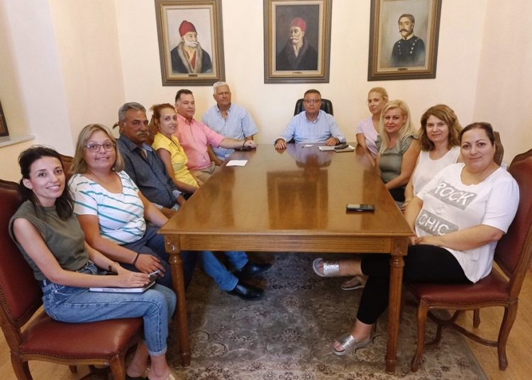 Ανανεώθηκαν οι συμβάσεις εργασίας στο Κέντρο Κοινότητας Πηνειού