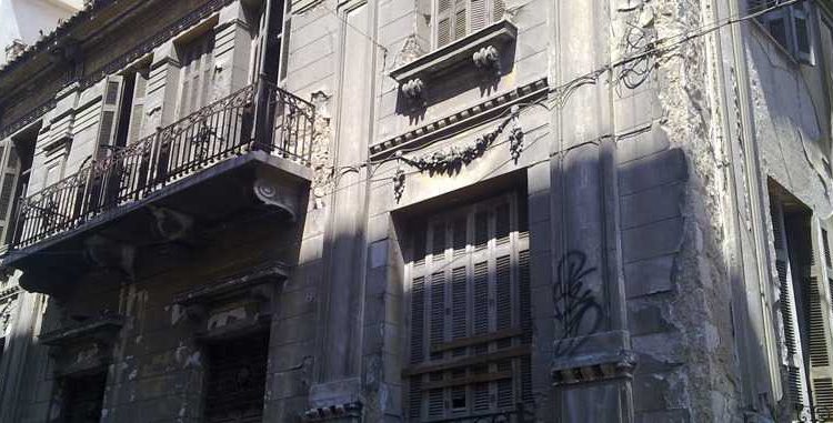 Εγκαταλελειμμένα ακίνητα σε Δήμους: Καθυστερεί η αξιοποίησή τους