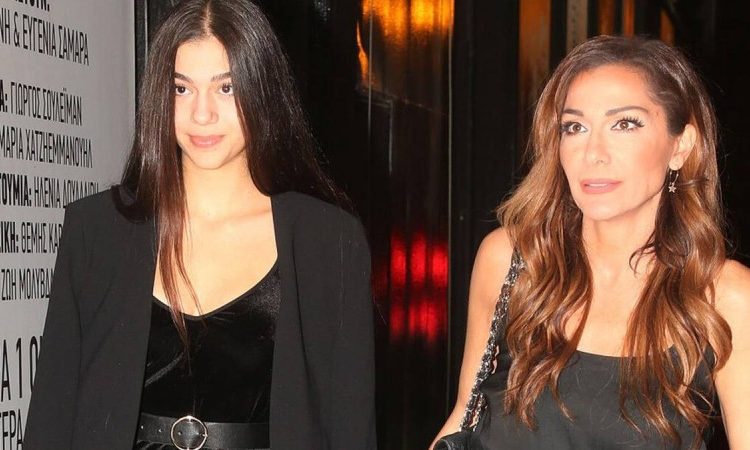 Αποφοίτησε η πανέμορφη κόρη της Δέσποινας Βανδή-Δείτε φώτος