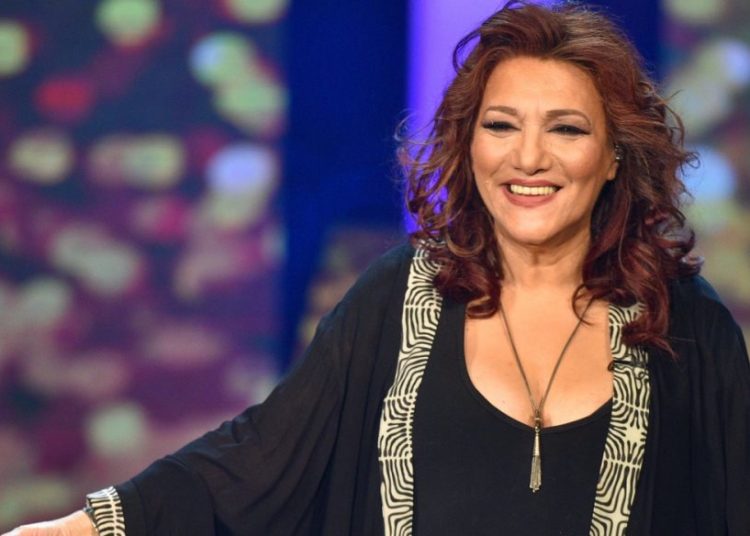 Στο νοσοκομείο η Ελένη Βιτάλη: Διέκοψε τη συναυλία της στη Ρόδο