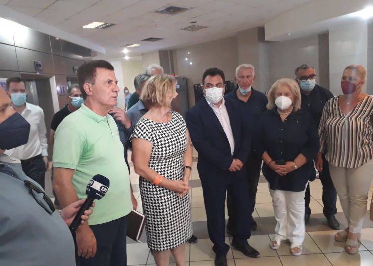 Ικανοποιημένη δηλώνει η Αν. Υπουργός Γκάγκα για τα νοσοκομεία Ηλείας ενώ αυτά καταρρέουν