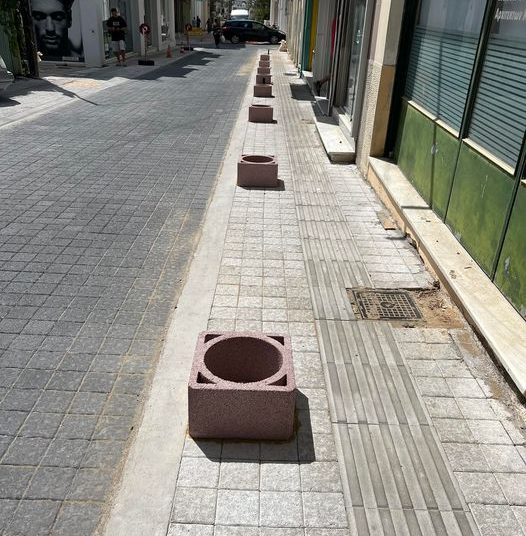 ΠΥΡΓΟΣ: Μιας ευτελούς πολιτικής σκέψης με γιορτές παράδοσης των έργων