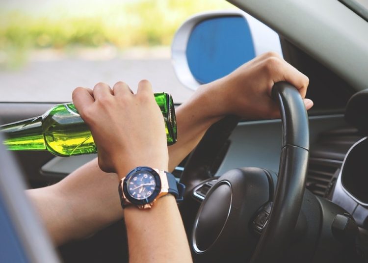 Πύργος: Οδηγούσε μεθυσμένος και προκάλεσε ατύχημα