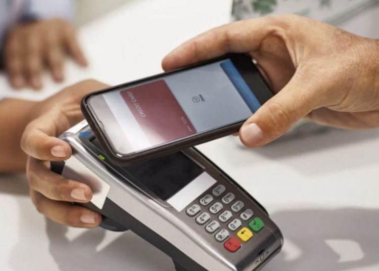 Σχέδιο για «έξυπνα» επιδόματα σε προπληρωμένη κάρτα – Τι θα γίνει με το «super market pass»