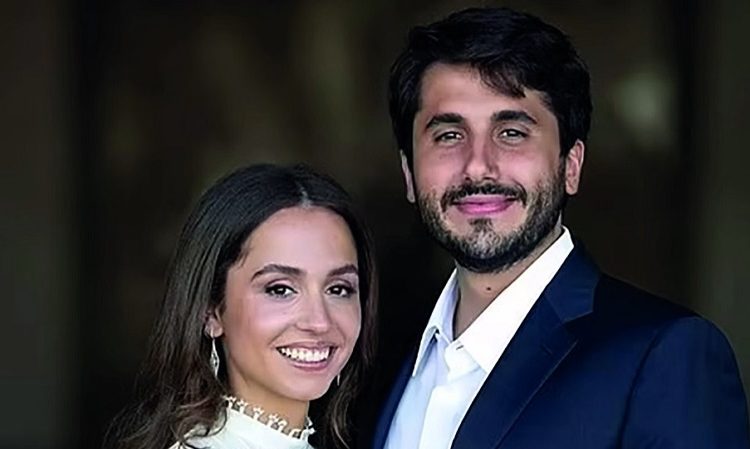 Ο Έλληνας που άλλαξε θρησκεία για να παντρευτεί την κόρη του βασιλιά Αμπντάλα