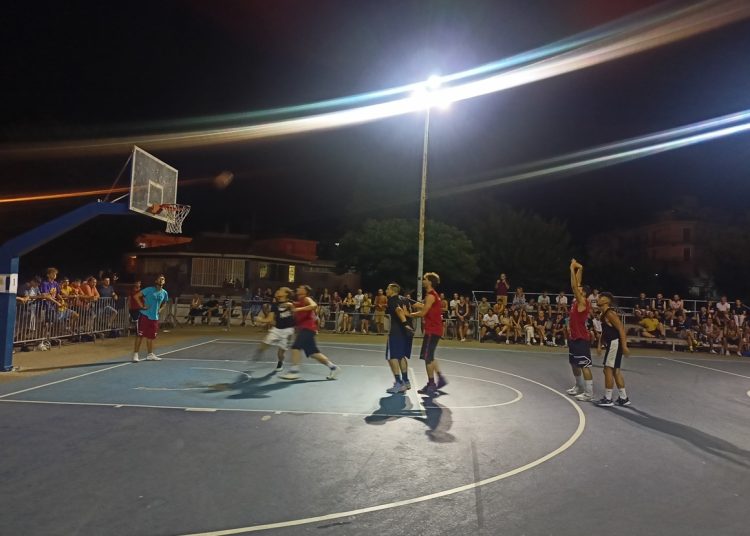 Με εξαιρετική επιτυχία ολοκληρώθηκε το 7ο Τουρνουά 3on3 street ball Αγίας Βαρβάρας Πύργου (φωτο)