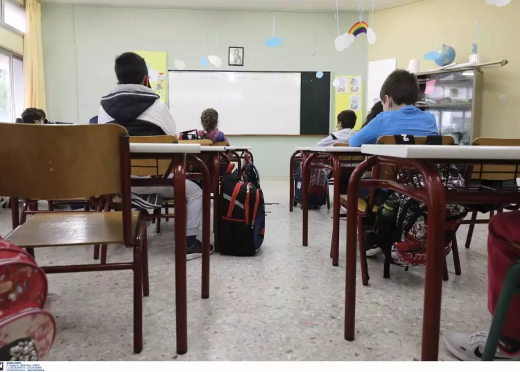Πως θα ανοίξουν τα σχολεία – Τι θα συμβεί σε περίπτωση κρούσματος στην τάξη