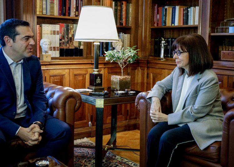 ΣΥΡΙΖΑ: Γιατί δεν θα ξαναψηφίσει Σακελλαροπούλου για Πρόεδρο της Δημοκρατίας