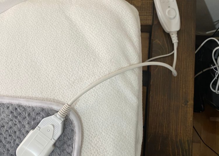 Ηλεκτρικές κουβέρτες: Ξεπουλάνε ενόψει χειμώνα – Πόσο ρεύμα καίνε, πόσο κοστίζουν