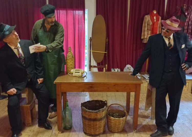 ΘΕΑΤΡΙΚΗ ΟΜΑΔΑ ΠΥΡΓΟΥ: Ετοιμάζεται παράσταση με το έργο Φον Δημητράκης του Δημητρίου Ψαθά. (φωτο)