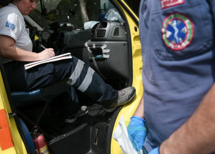 Ολυμπία: Λιποθύμησε τουρίστας και το ασθενοφόρο ήταν άφαντο για 45 λεπτά