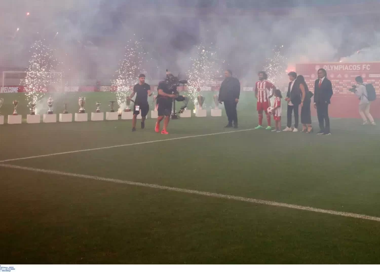 Μαρσέλο: «Σείστηκε» το γήπεδο του Ολυμπιακού για τον Βραζιλιάνο – Ξετρελαμένος με τον κόσμο της ομάδας