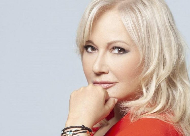 Η Πυργιώτισσα Αγγελική Νικολούλη μας συστήνει την ¨άγνωστη¨ αδερφή της