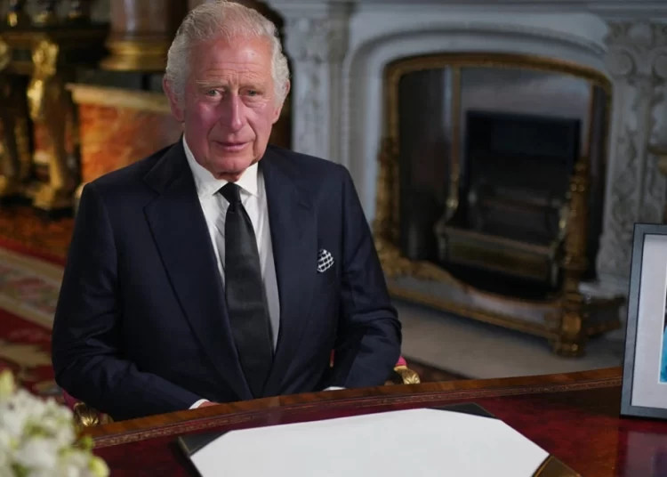 Βασιλιάς Κάρολος – Το ιστορικό διάγγελμά του: «Θα σας υπηρετήσω με αφοσίωση» – Πρίγκιπας της Ουαλίας ο Ουίλιαμ