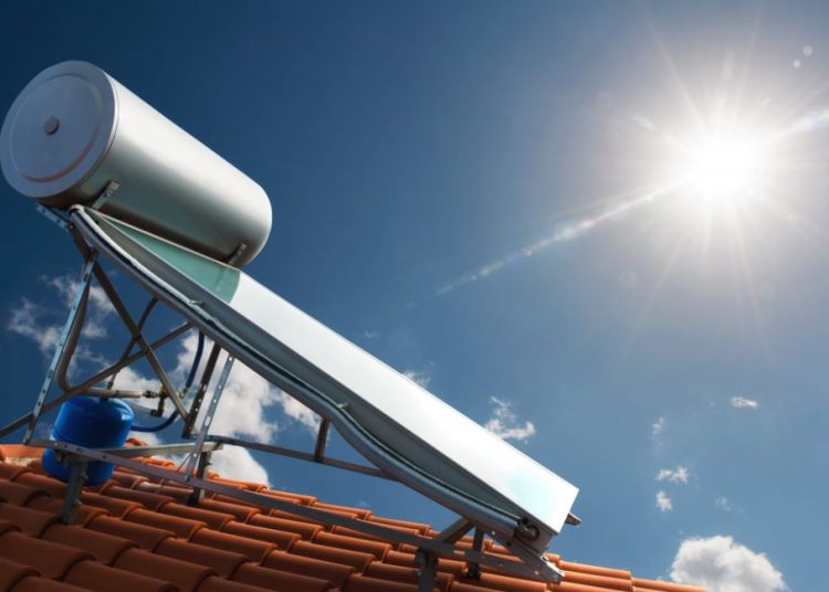 Στα σκαριά πρόγραμμα επιδότησης για τους ηλιακούς θερμοσίφωνες