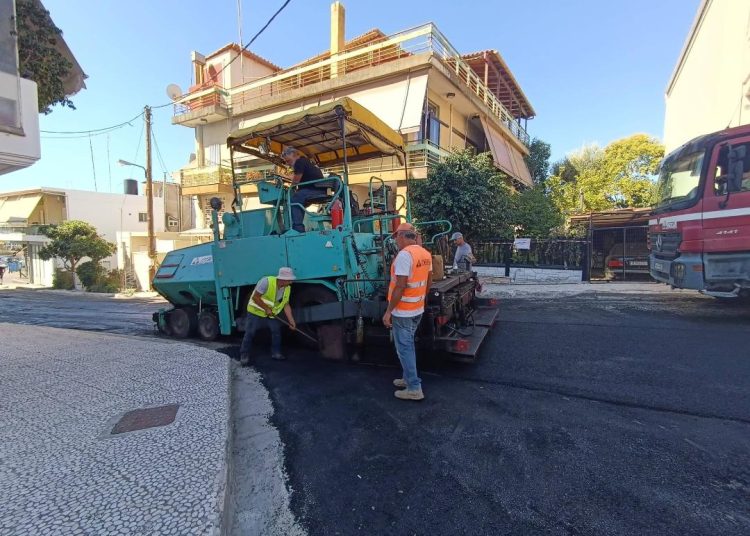 Δ. Πύργου: Συνεχίζονται οι ασφαλτοστρώσεις δρόμων στον Πύργο από το μεγάλο έργο του 1.400.000 ευρώ