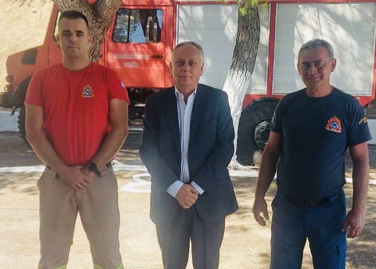 Νίκος Καλάκος: Συνάντηση με συμβασιούχους πυροσβέστες Ηλείας