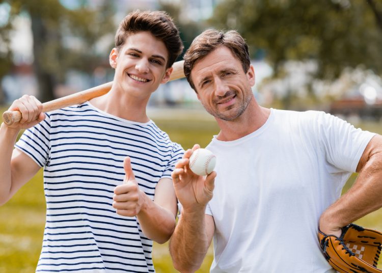 Γονείς – Εφηβεία: Τι κερδίζετε όταν περνάτε χρόνο με το παιδί