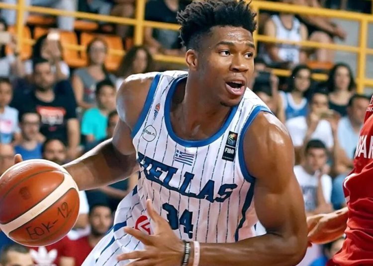 Αντετοκούνμπο: Έσοδα 85.600.000 δολάρια το 2022