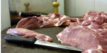«Απλησίαστο» και το κρέας – Σενάρια για νέες αυξήσεις έως και 20% στις τιμές
