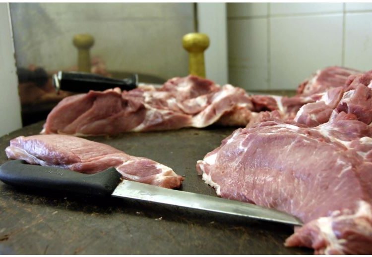 «Απλησίαστο» και το κρέας – Σενάρια για νέες αυξήσεις έως και 20% στις τιμές