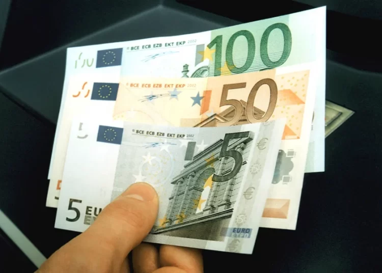 Ποιοι άνεργοι του ΟΑΕΔ ΔΥΠΑ θα λάβουν το έκτακτο επίδομα 250 ευρώ, πότε θα πληρωθεί η επιταγή ακρίβειας