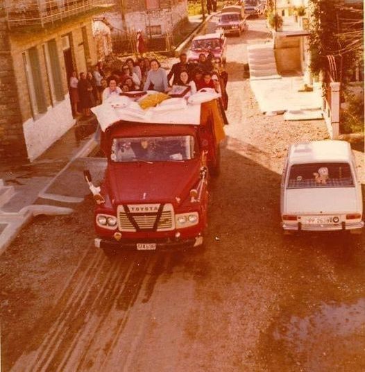 Παλιά ήθη και έθιμα: Τα προικιά