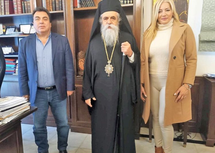 Επίσκεψη του Μητροπολίτη Ηλείας κ.κ. Αθανάσιου στον Δήμαρχο Πύργου Παναγιώτη Αντωνακόπουλο