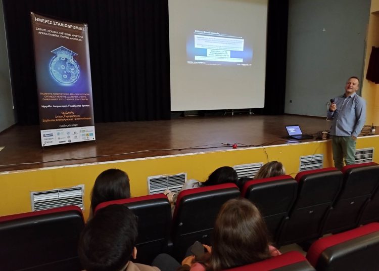 «Ημέρες Σταδιοδρομίας»: Ημερίδες Επαγγελματικού Προσανατολισμού στους 7 δήμους της Ηλείας