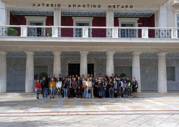 Μαθητές και εκπαιδευτικοί από το 4ο ΓΕΛ Πύργου – Αυστρία – Πορτογαλία και Βέλγιο του προγράμματος Erasmus+ στο Λάτσειο Δημοτικό Μέγαρο