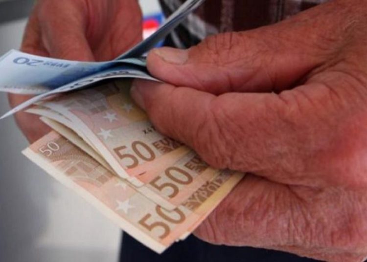 Συντάξεις: Νέα δεδομένα για τις αυξήσεις – Τι αλλάζει για την αναπηρία, τη διαδοχική ασφάλιση και τις επικουρικές