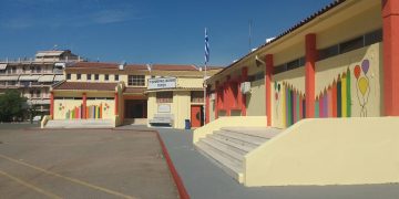 Χρισουγεννιάτικο διήμερο με Bazaar δημιουργιών και χριστουγεννιάτικη παράσταση απο το 1 Δημοτικό σχολείο Πύργου