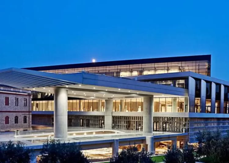 Μουσείο της Ακρόπολης: Χριστούγεννα με μουσική, νυχτερινές περιηγήσεις και παιχνίδια