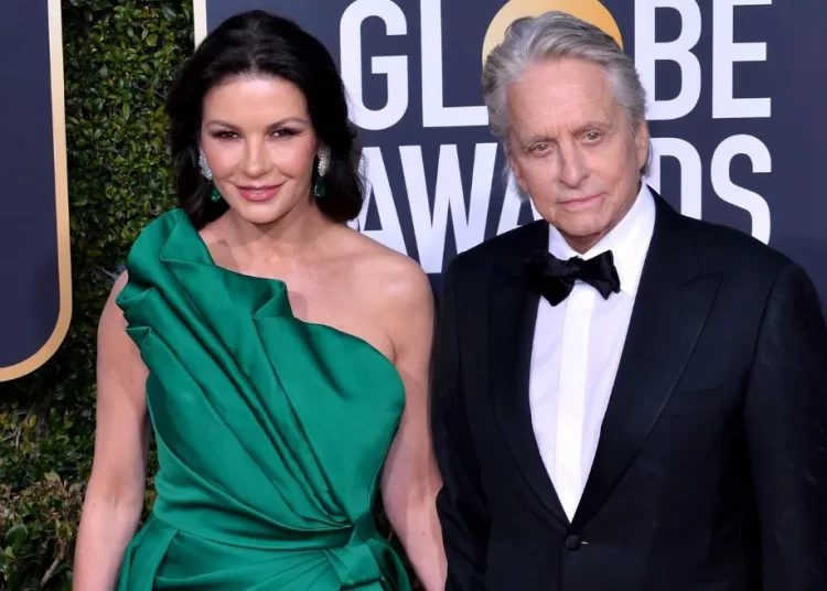 Κάθριν Ζέτα Τζόουνς: Περιγράφει την έκπληξη που έκανε στον Μάικλ Ντάγκλας – «Νόμιζα πως έπαθε έμφραγμα»