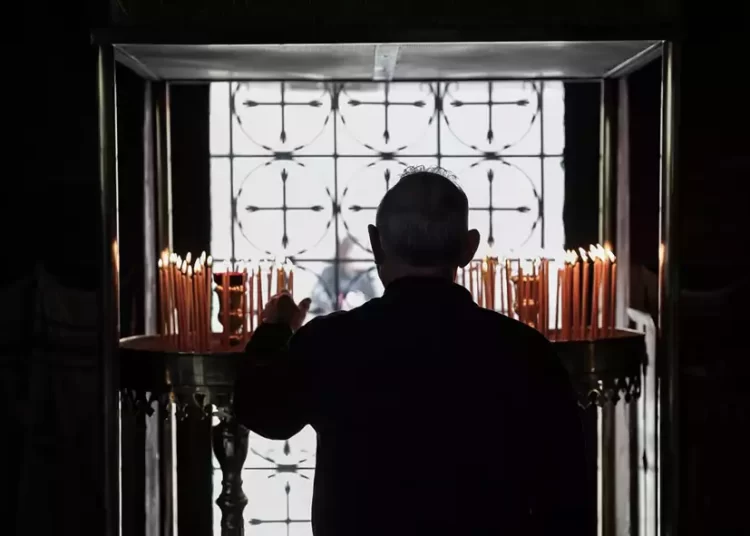 Σοβαρή καταγγελία: Ιερέας παρενόχλησε σεξουαλικά οδηγό ταξί!