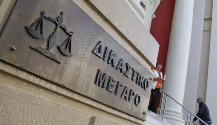 Πάτρα: Προϊσταμένη του Δήμου δικαιώθηκε και ζητά αποζημίωση χιλιάδων ευρώ – Είχε παυθεί με εντολή Πελετίδη